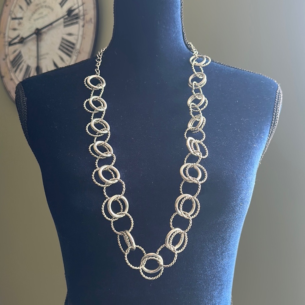 Silver metal fashion necklace.